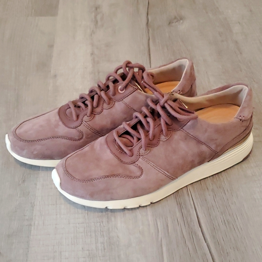 NWT Womens Cole Haan sneakers size 10